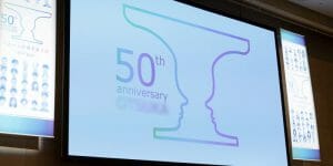 事例_50周年イベントは従業員が主役。87人が向き合う『87Face』